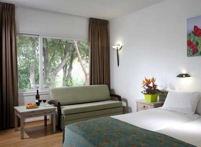 Nir Etzion Resort Ein Hod Exteriör bild